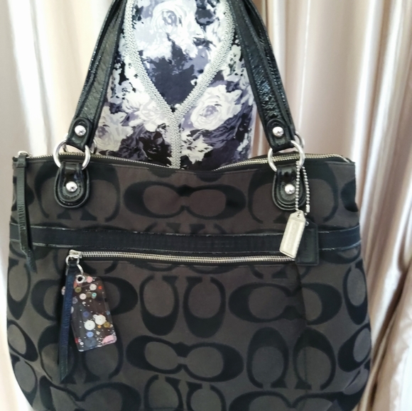 Coach purse black with dust bag 😍 - Picture 8 of 9